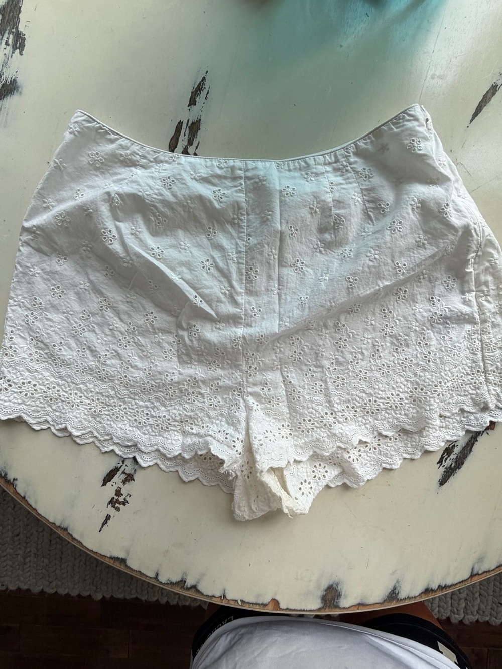 DOEN Arbre embroidered cotton short
